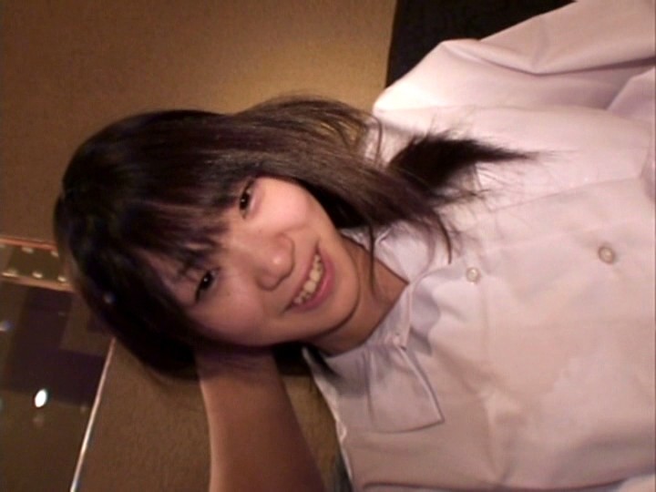 【学生服 坂本愛海】背はちっちゃいけどEカップです！！ 坂本愛海｜4dvaa00149