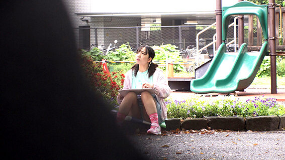 【中出し 】つきまとい10 お絵描きが好きな肌艶の良い美少女につきまとい電車の中でテイスティング痴●後につれさり睡眠姦 再会の時、制服姿の所に声をかけ無理やり連れ去り飼育姦。｜h_491neos00010